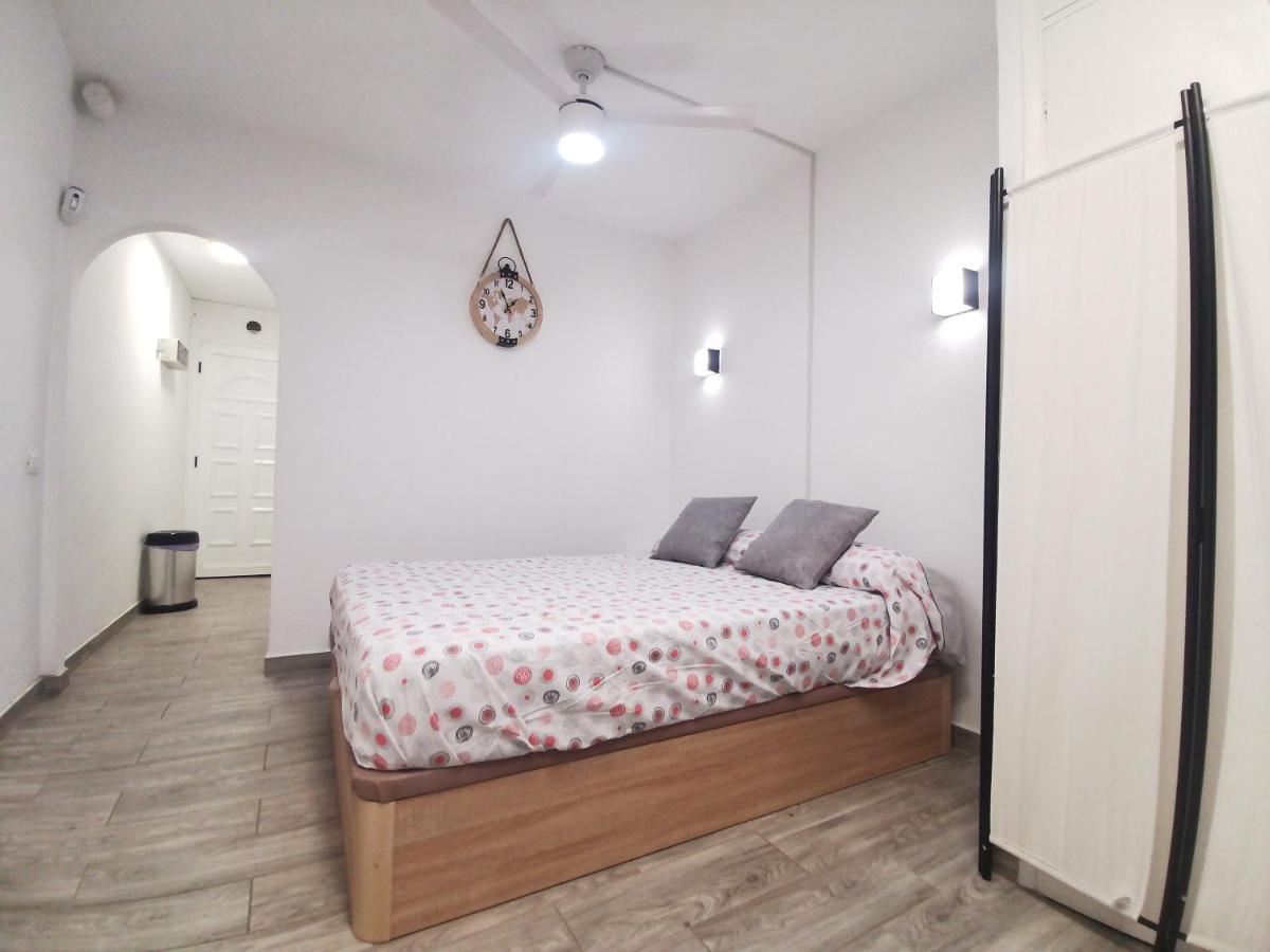 Sunny Apt With Terrace Coastal Area South Arona Arona  Exterior foto